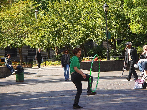 NY-Washington_Square_Park-Hula_Hoop-04.JPG