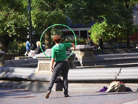NY-Washington_Square_Park-Hula_Hoop-10.JPG