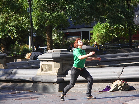 NY-Washington_Square_Park-Hula_Hoop-17.JPG