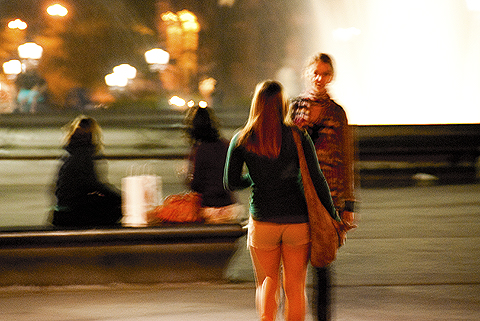 NY_Washington_Square-People_Watching_at_Night02.jpg