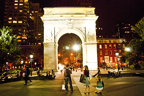 NY_Washington_Square-People_Watching_at_Night15.jpg