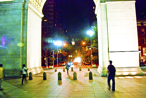 NY_Washington_Square-People_Watching_at_Night22.jpg