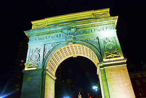NY_Washington_Square-People_Watching_at_Night23.jpg