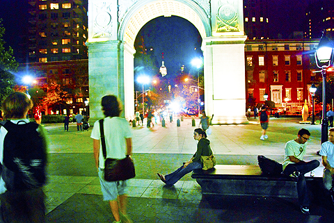NY_Washington_Square-People_Watching_at_Night24.jpg