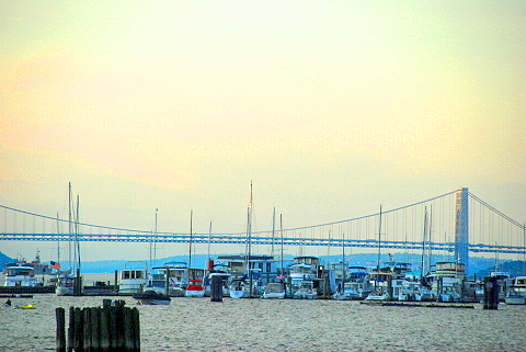 NY-West_70th_Street_Pier-11-Sailboats-George_Washington_Bridge.JPG