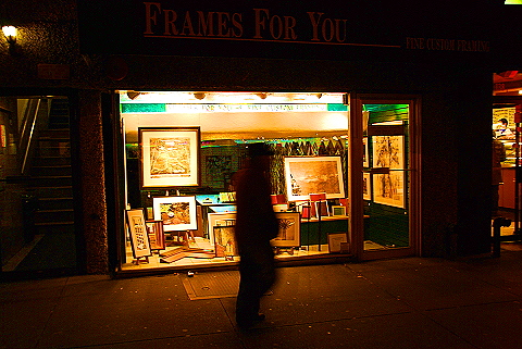 NY-West_72nd_and_Columbus-storefronts-windows-06.JPG