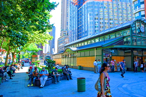 NY-West_72nd_Street_Subway-promenade-2.JPG