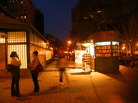 NY-West_72nd_Street_Subway_Station-Nightshots-03.JPG