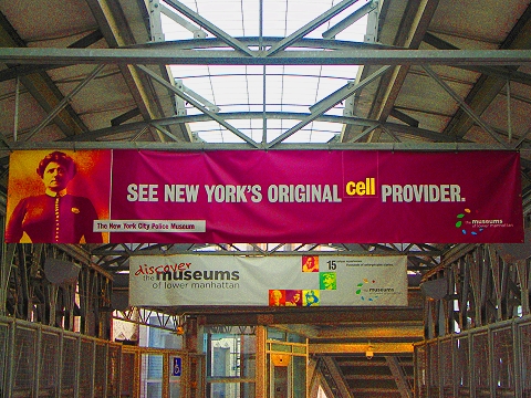 NY-West_Ave_Pedestrian_Bridge_Banners-7.JPG