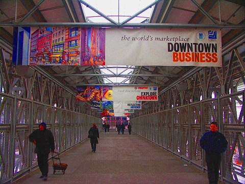 NY-West_Ave_Pedestrian_Bridge_Banners-8.JPG