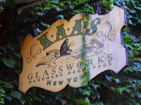 NY-West_Greenwich_Village-Storefronts_and_Signs-10.JPG