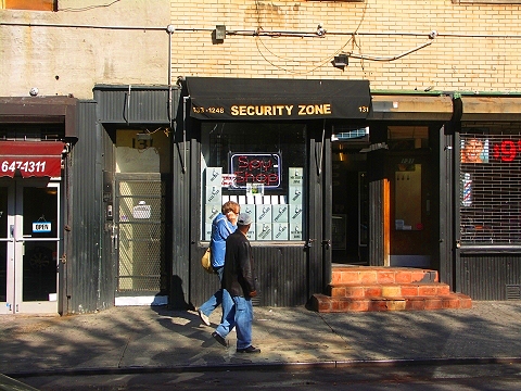 NY-West_Greenwich_Village-Storefronts_and_Signs-24.JPG