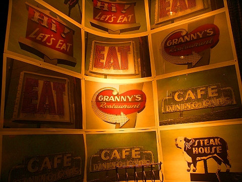 NY-West_Greenwich_Village_windows-04.JPG
