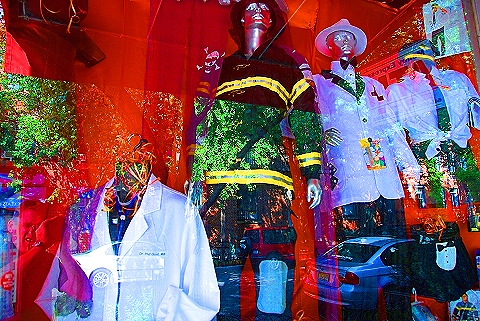NY-West_Village-People_Windows_Signs-18.JPG