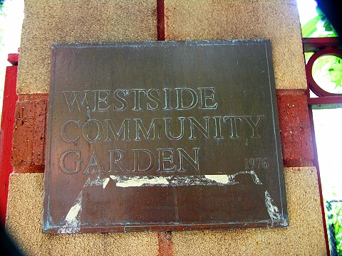 NY-Westside_Community_Garden-89th_and_Amsterdam-01.JPG