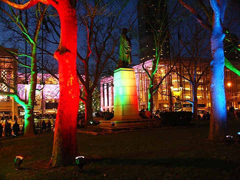 NY-Winters_Eve_at_Lincoln_Square-Lincoln_Center_Christmas_Tree_Lighting-0102.JPG