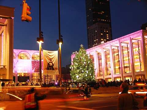 NY-Winters_Eve_at_Lincoln_Square-Lincoln_Center_Christmas_Tree_Lighting-0106.JPG