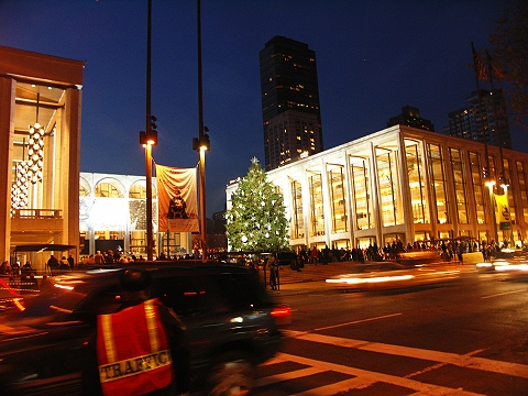 NY-Winters_Eve_at_Lincoln_Square-Lincoln_Center_Christmas_Tree_Lighting-0107.JPG