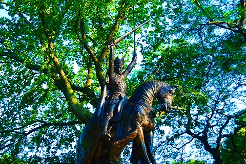 NY-Wladyslaw_Jagiello-King_of_Poland-Statue-03.JPG