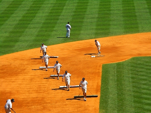 NY-Yankee_Stadium-7th_inning_stretch-YMCA-04.JPG