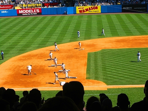 NY-Yankee_Stadium-7th_inning_stretch-YMCA-06.JPG