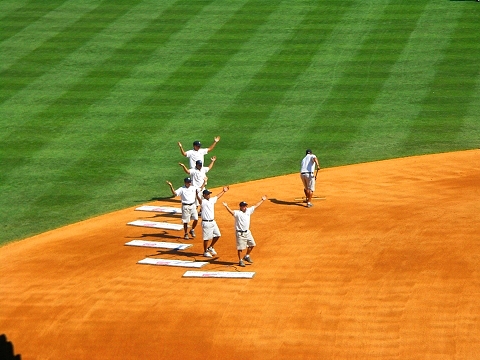 NY-Yankee_Stadium-7th_inning_stretch-YMCA-11.JPG