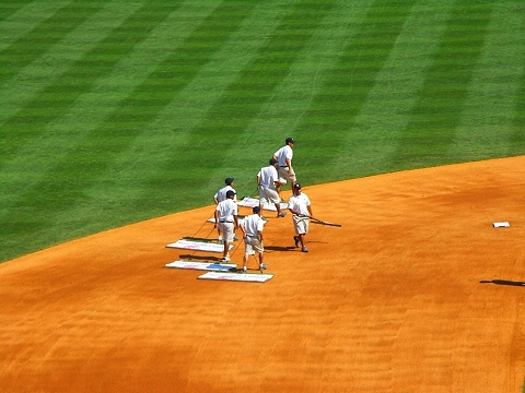 NY-Yankee_Stadium-7th_inning_stretch-YMCA-13.JPG