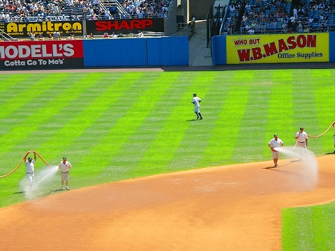 NY-Yankee_Stadium-Sunday_at_the_Park11.JPG