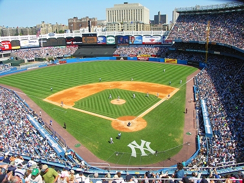 NY-Yankee_Stadium-Sunday_at_the_Park15.JPG
