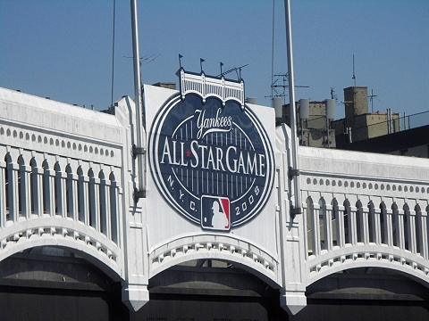 ny_yankee_stadium_sunday_at_the_park18_425.jpg