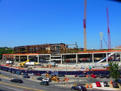 NY-Yankees_New_Stadium_Under_Construction-2.JPG