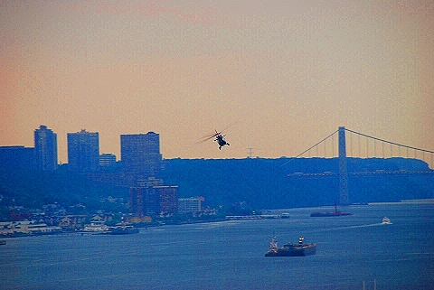 NYPD-Search_and_Rescue_Helicopter_Boat_Divers-W79th_Boat_Basin-06.JPG